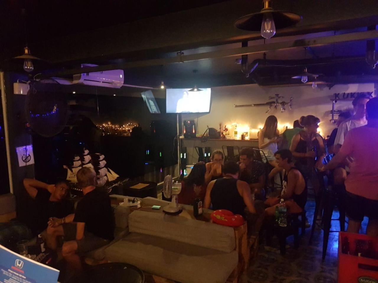 199x Backpackers Saigon Hotel