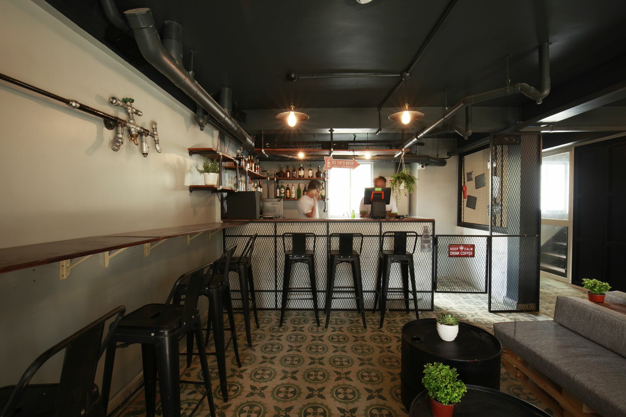 199x Backpackers Saigon 2*